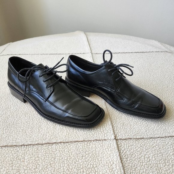 SZ 8.5  BLACK  LEATHER DRESS / CASUAL SHOES by BRUNELLO, Made in Italy main image 9